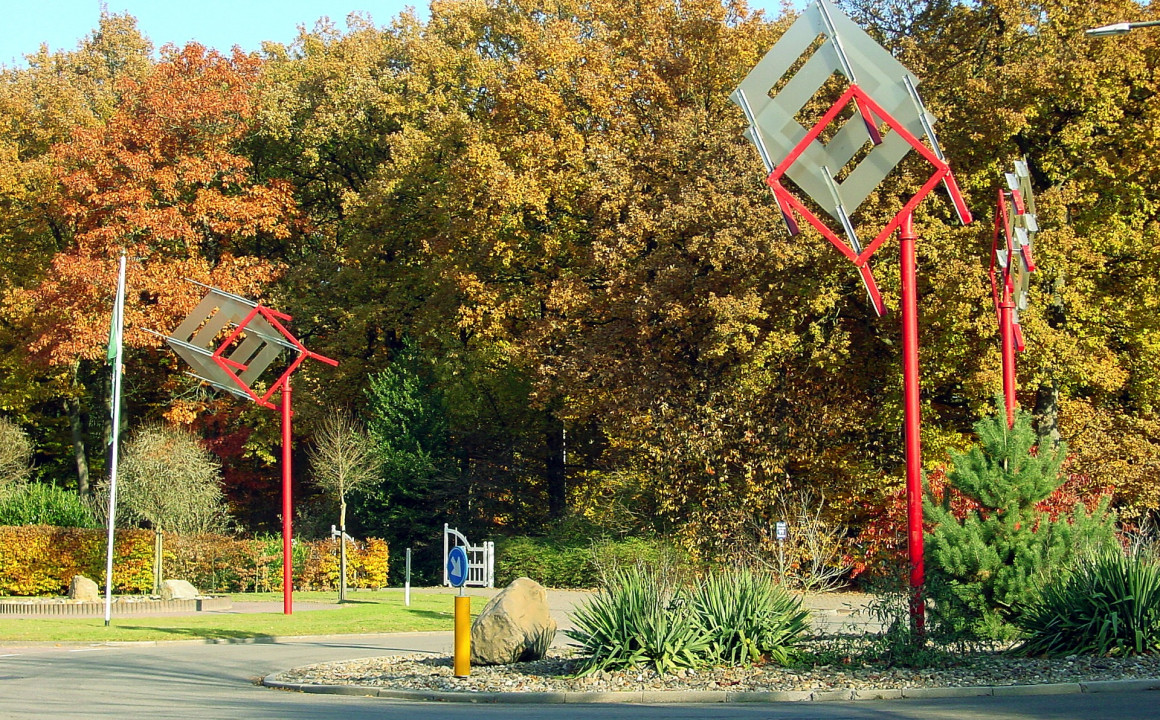Vier Windsculpturen